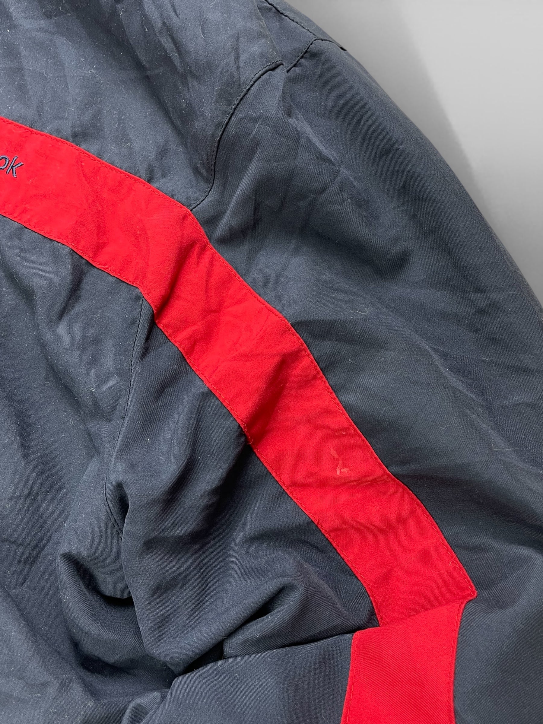 Vintage y2k Reebok Windbreaker (M)